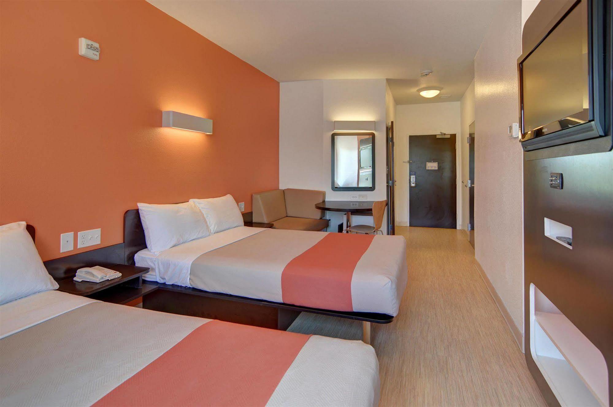 Motel 6-Roanoke, Tx - Northlake - Speedway Exterior photo