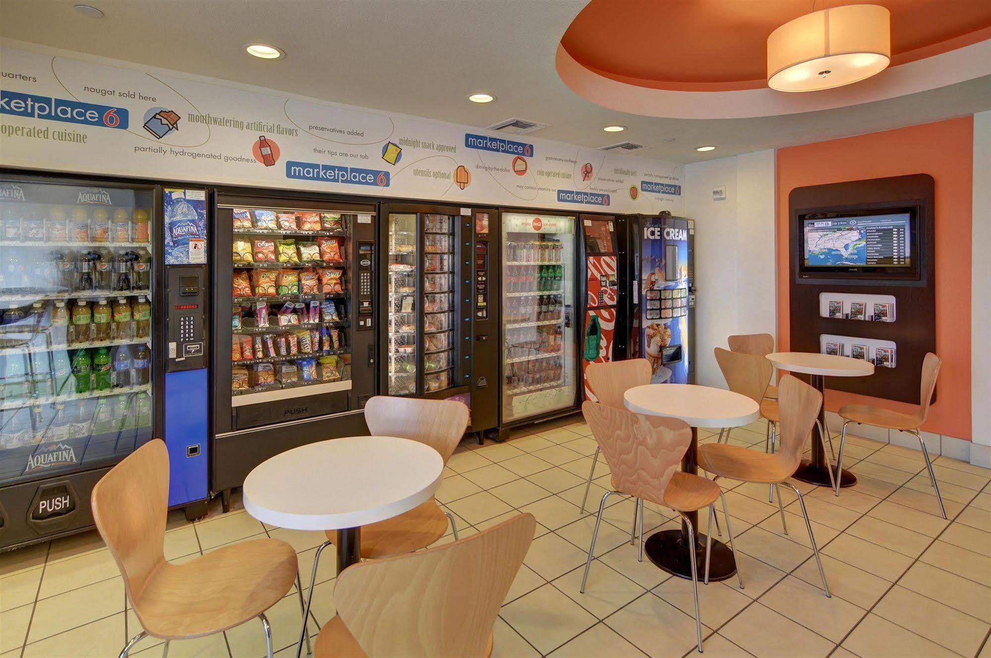 Motel 6-Roanoke, Tx - Northlake - Speedway Exterior photo