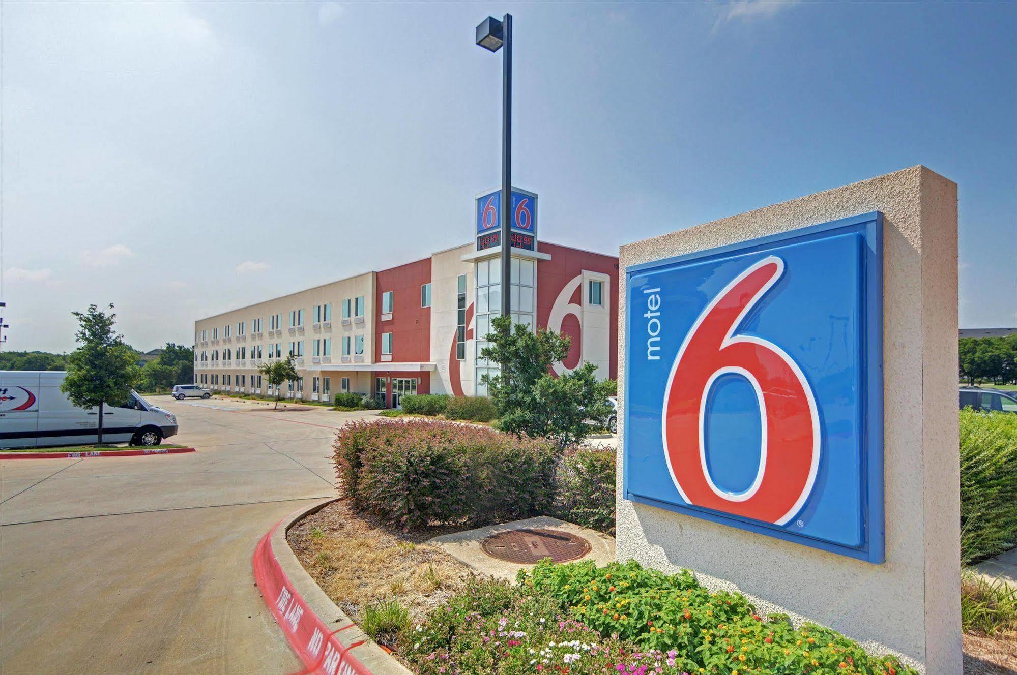 Motel 6-Roanoke, Tx - Northlake - Speedway Exterior photo